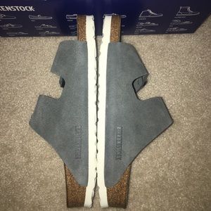 Never worn Birkenstock Arizona